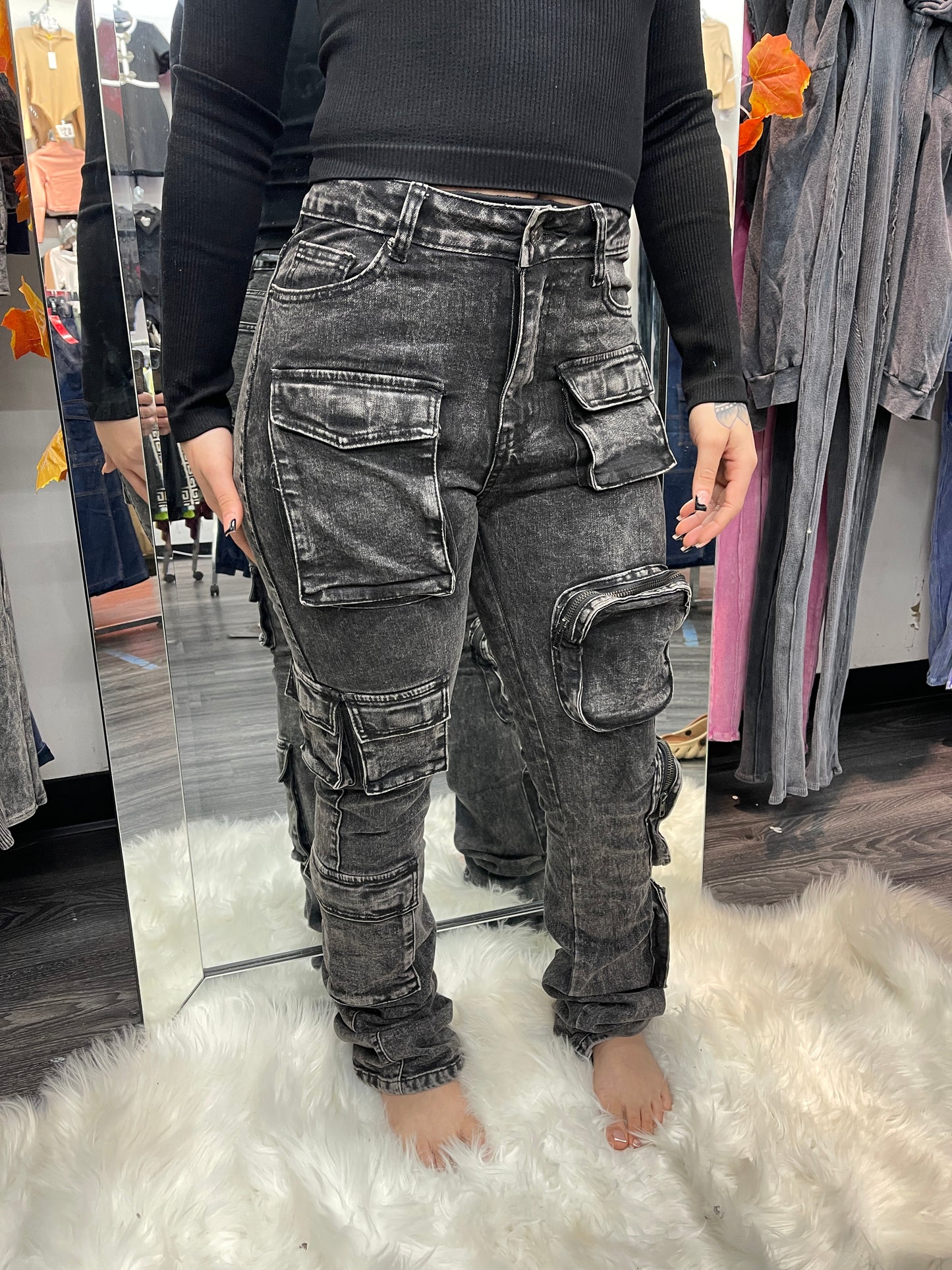 MULTI POCKET STACKED JEANS